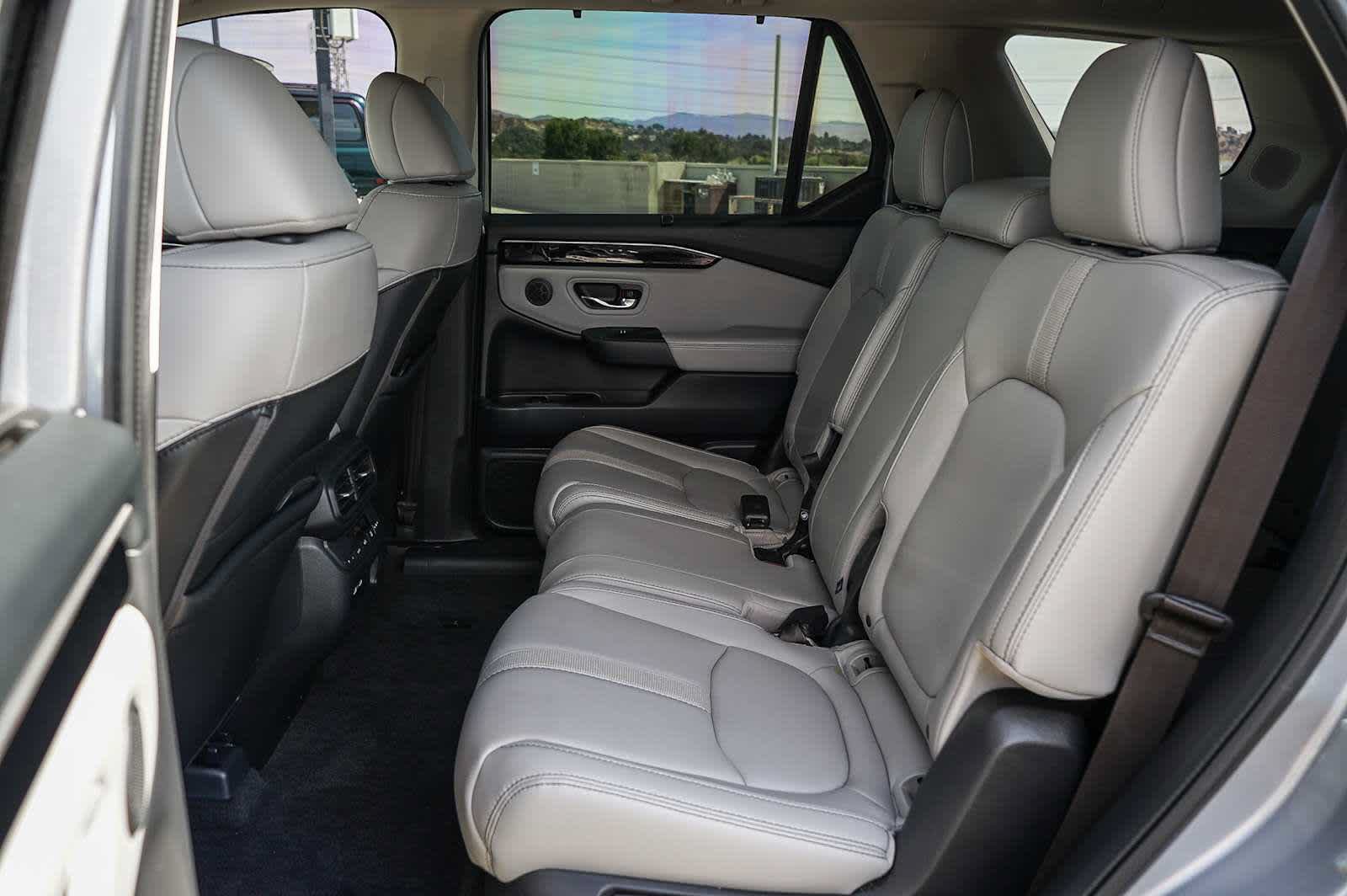 Used 2023 Honda Pilot Touring image 22