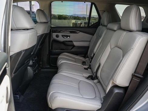 Used 2023 Honda Pilot Touring image 22