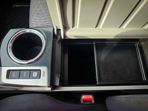 Used 2016 Toyota Prius V Two image 25