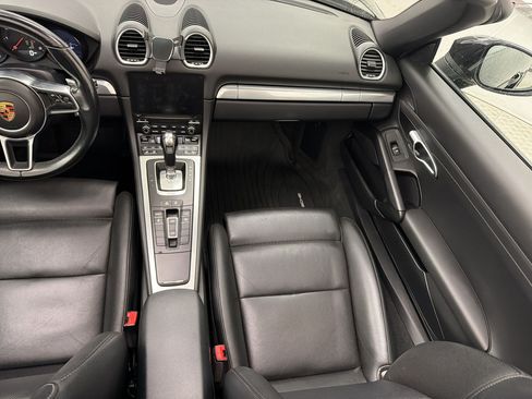 Used 2018 Porsche 718 Boxster RWD image 24