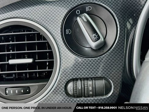Used 2012 Volkswagen Beetle 2.0T FWD image 10