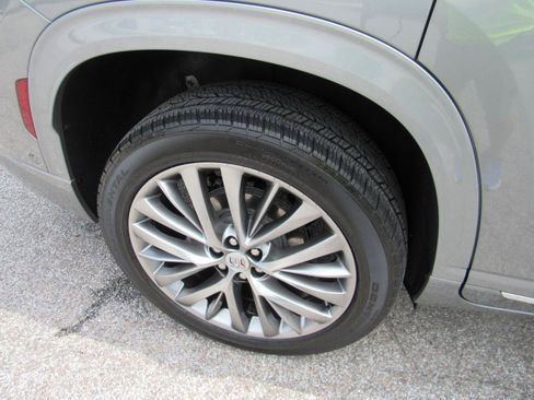 Used 2026 Buick Enclave Avenir w/ Super Cruise Package AWD/4WD image 4