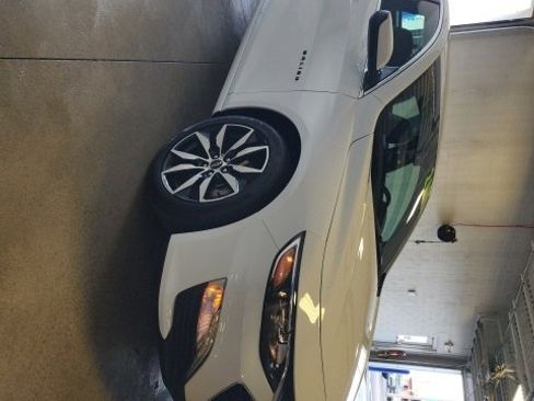 Used 2024 Chevrolet Malibu RS image 5