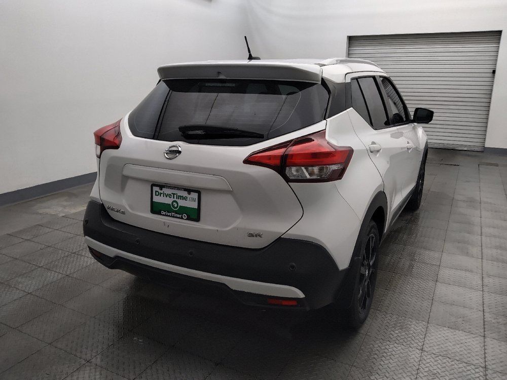 Used 2020 Nissan Kicks SR FWD image 7