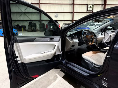 Used 2018 Hyundai Sonata ECO FWD image 16