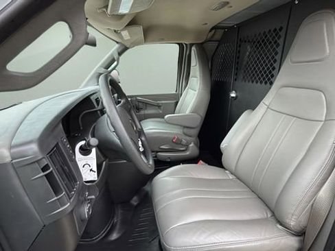 New 2025 Chevrolet Express 2500 Work Van w/ Driver Convenience Package image 23