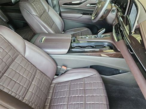 Used 2023 Cadillac Escalade Sport Platinum image 13