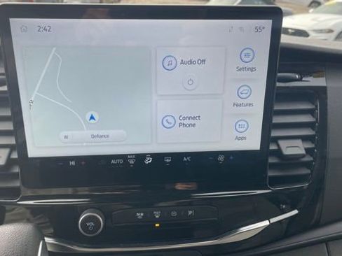 Used 2023 Ford Transit 350 XLT image 19