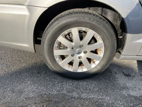 Used 2016 Chrysler Town & Country Touring image 20