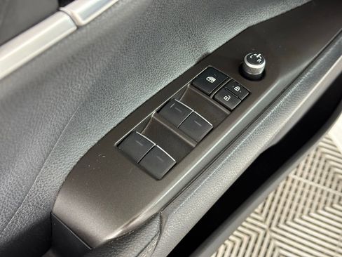 Used 2022 Toyota Camry XSE image 33