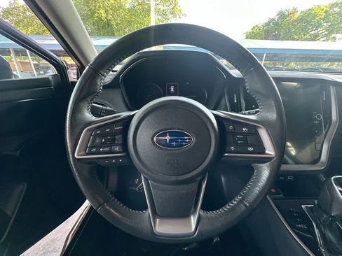 Used 2024 Subaru Outback Premium AWD/4WD image 15