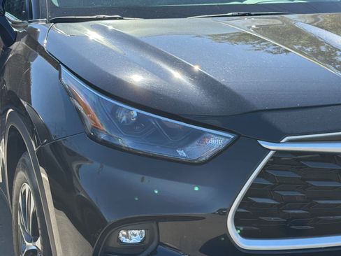 Used 2022 Toyota Highlander XLE FWD image 7