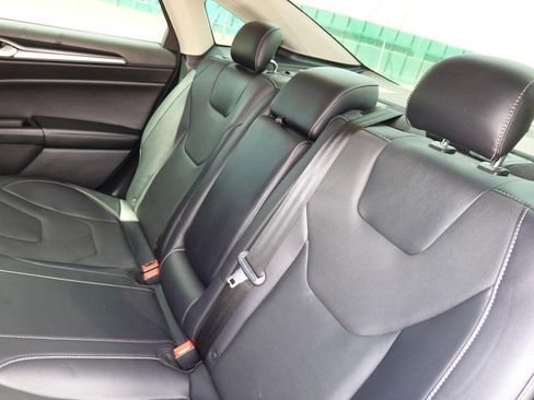 Used 2018 Ford Fusion Titanium image 20