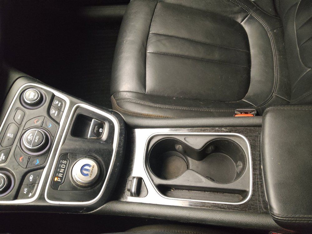 Used 2015 Chrysler 200 C w/ Navigation & Sound Group I FWD image 26