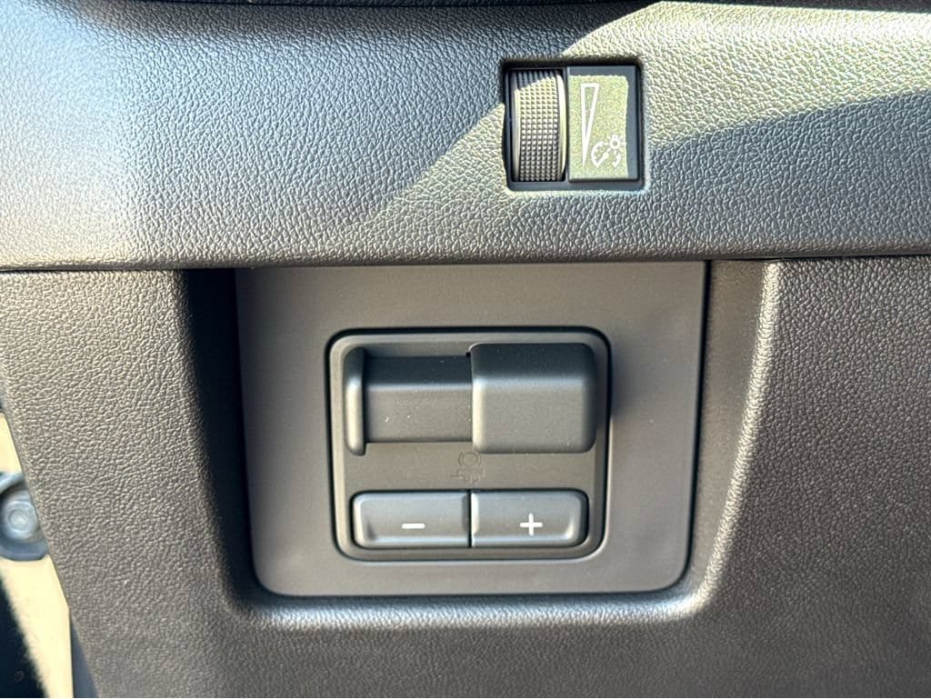 New 2026 GMC Canyon AT4 AWD/4WD image 10