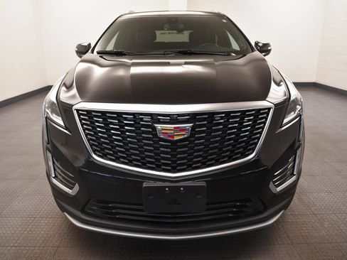 Certified 2025 Cadillac XT5 Premium Luxury image 2