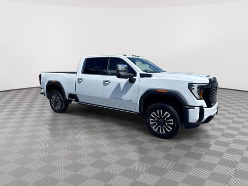 New 2026 GMC Sierra 2500 Denali Ultimate AWD/4WD image 2