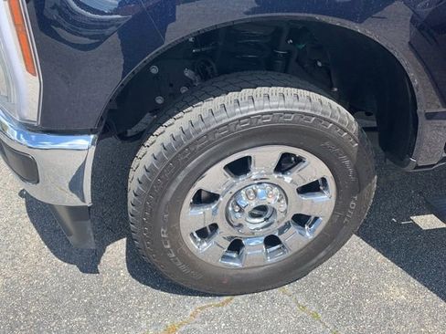 Certified 2024 Ford F250 Lariat w/ Chrome Package image 41