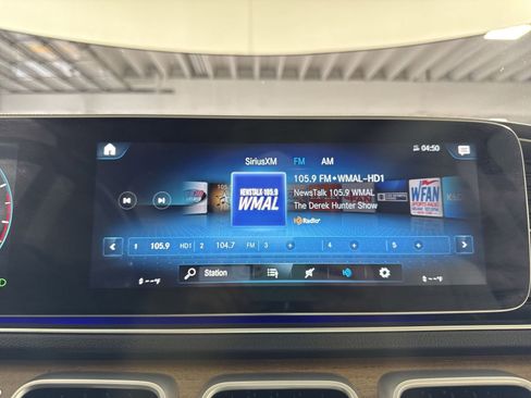 Used 2022 Mercedes-Benz GLE 350 w/ Premium Package image 18