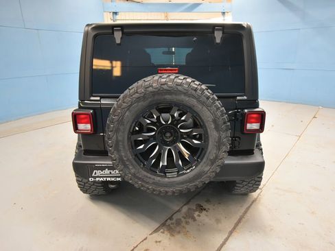 Used 2019 Jeep Wrangler Unlimited Sport S image 31