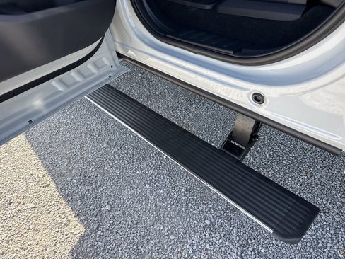 New 2026 Ford F250 Lariat image 25