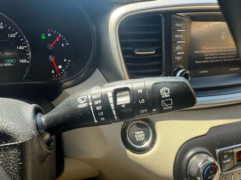 Used 2020 Kia Sorento EX image 15