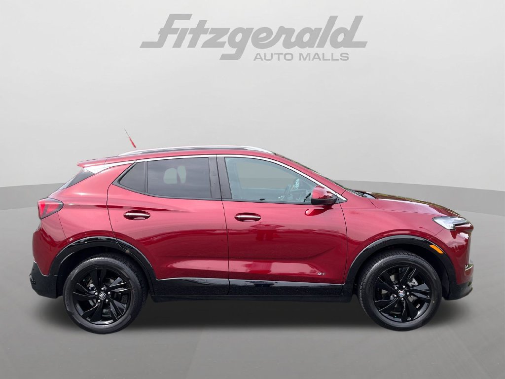 Used 2025 Buick Encore GX Sport Touring w/ Comfort Package AWD/4WD image 3