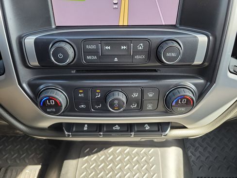 Used 2015 GMC Sierra 1500 SLE w/ SLE Value Package image 31