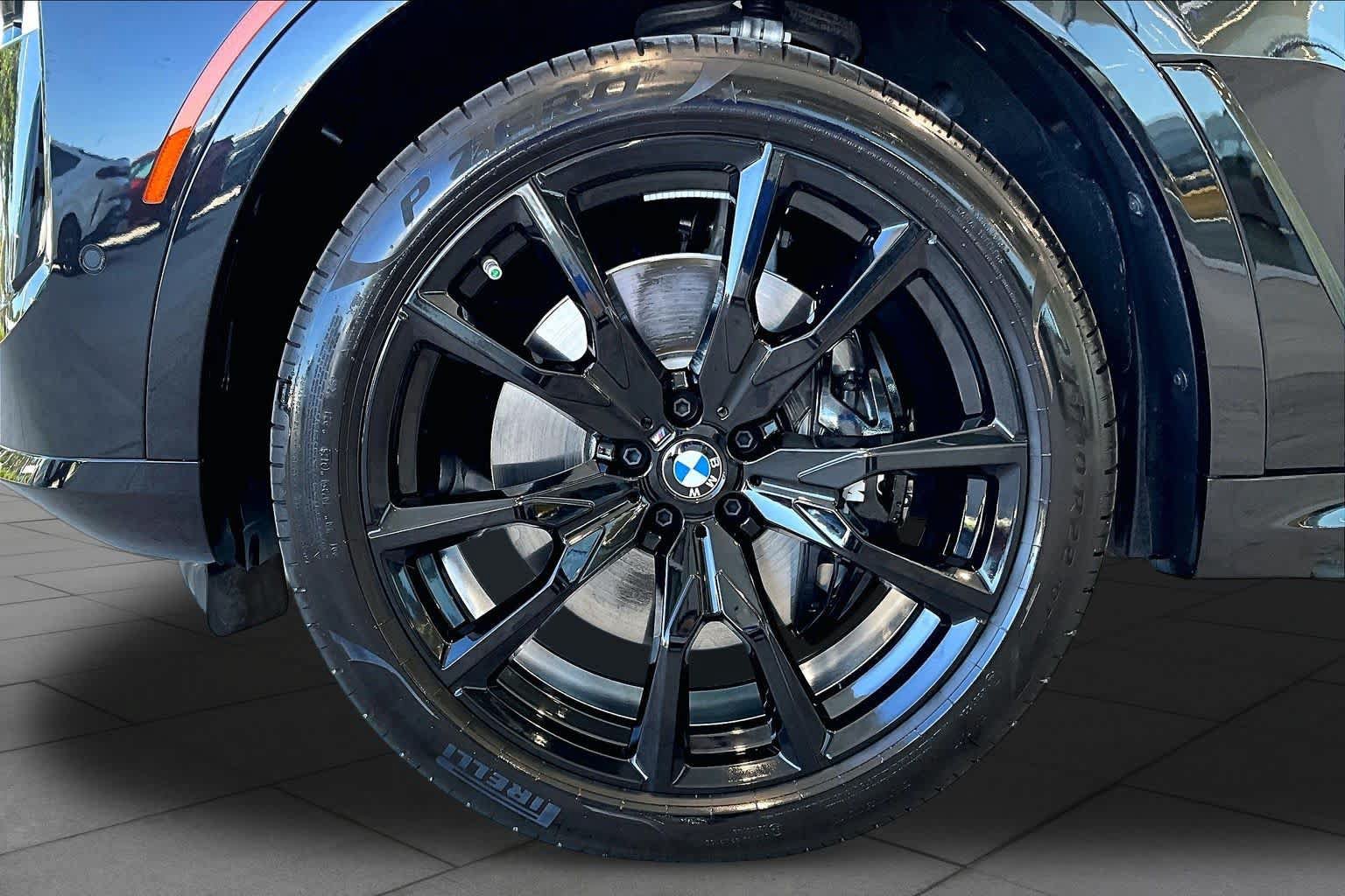 Used 2026 BMW X7 M60i AWD/4WD image 10