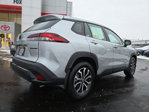 Used 2026 Toyota Corolla Cross S image 7