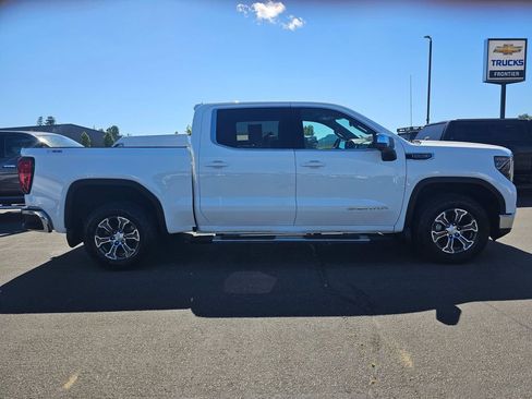 Used 2024 GMC Sierra 1500 SLE w/ Preferred Package AWD/4WD image 2