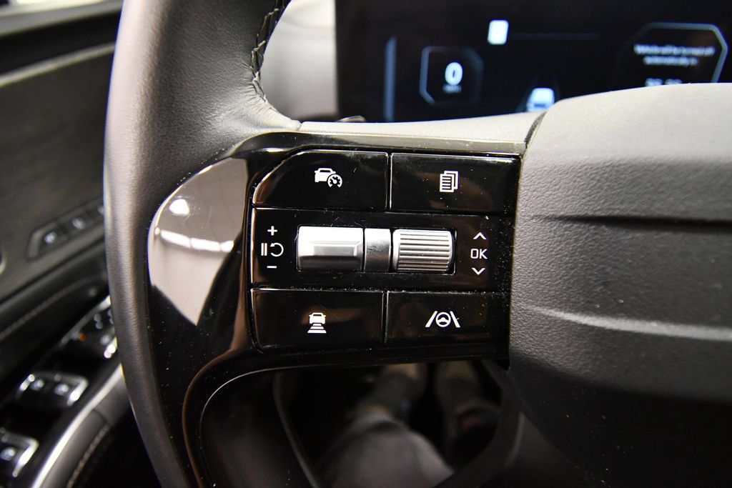 Certified 2026 Kia Sorento SX Prestige AWD/4WD image 22