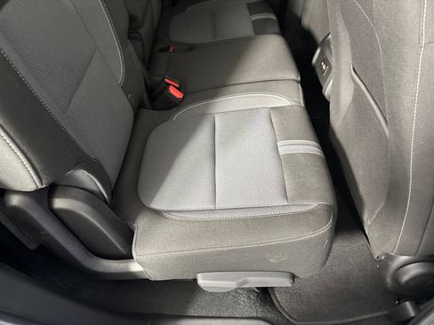 Used 2025 Chevrolet Blazer LT AWD/4WD image 31