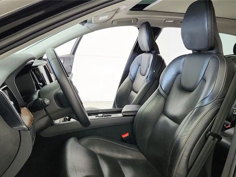 Used 2023 Volvo XC60 B5 Ultimate w/ Climate Package image 27