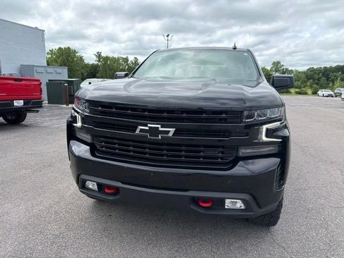 Used 2021 Chevrolet Silverado 1500 LT Trail Boss w/ LPO, Dark Essentials Package AWD/4WD image 5