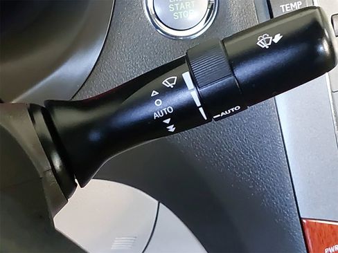 Used 2011 Lexus ES 350 image 19