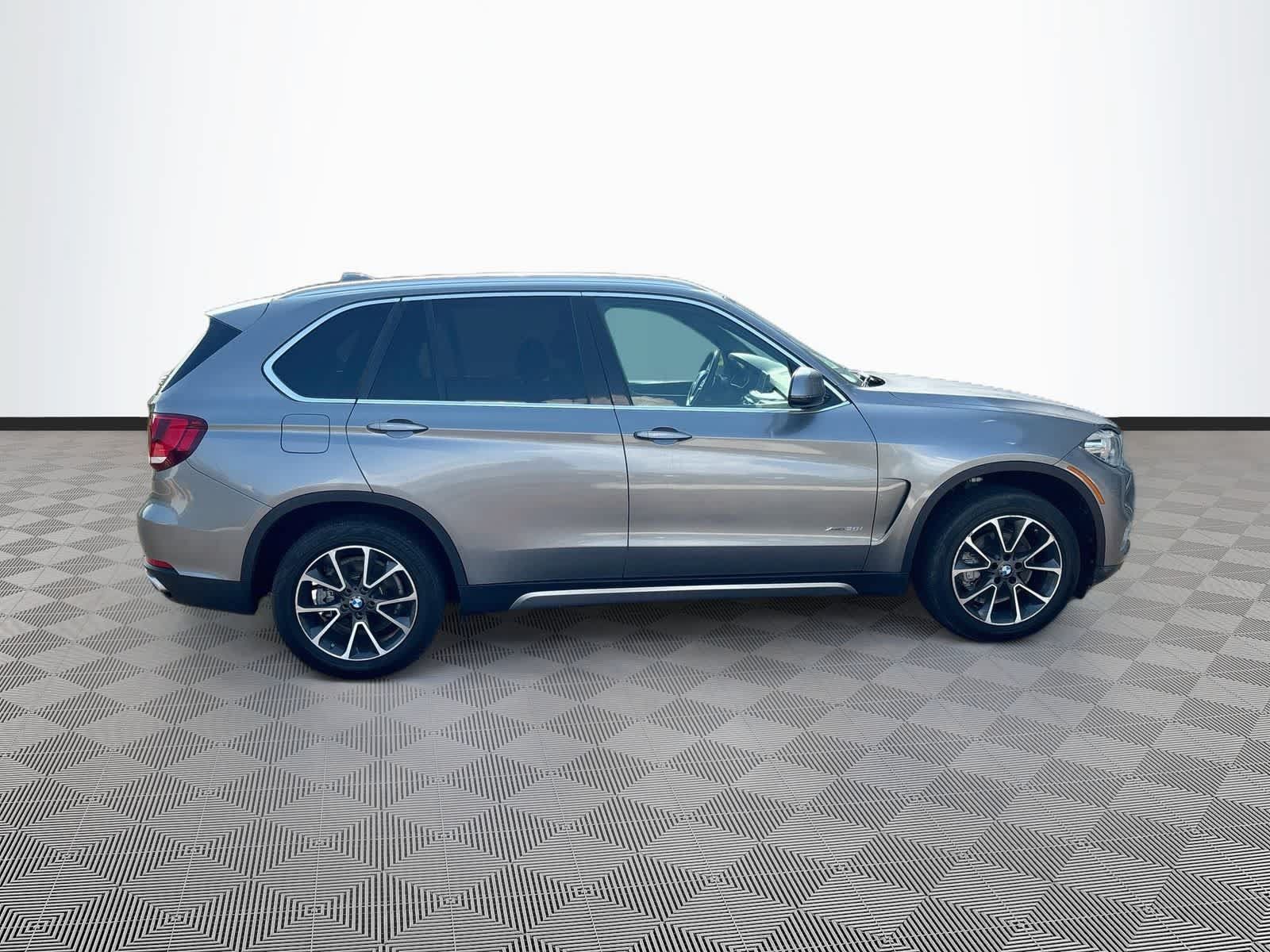 Used 2018 BMW X5 xDrive35i AWD/4WD image 4