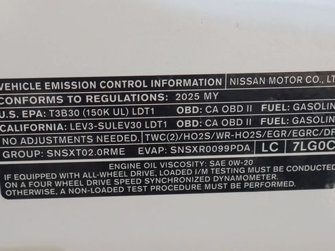 Used 2025 Nissan Kicks SR w/ SR Premium Package FWD image 15