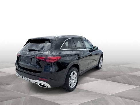 Used 2026 Mercedes-Benz GLC 300 image 8