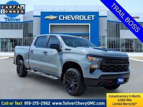Used 2025 Chevrolet Silverado 1500 Custom Trail Boss w/ LPO, Dark Essentials Package AWD/4WD image 1