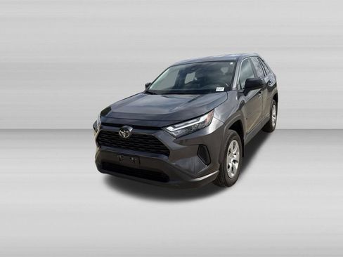 Used 2023 Toyota RAV4 LE AWD/4WD image 12