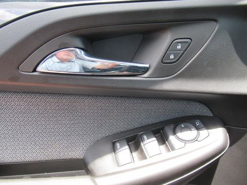 Used 2023 Chevrolet TrailBlazer LT AWD/4WD image 19