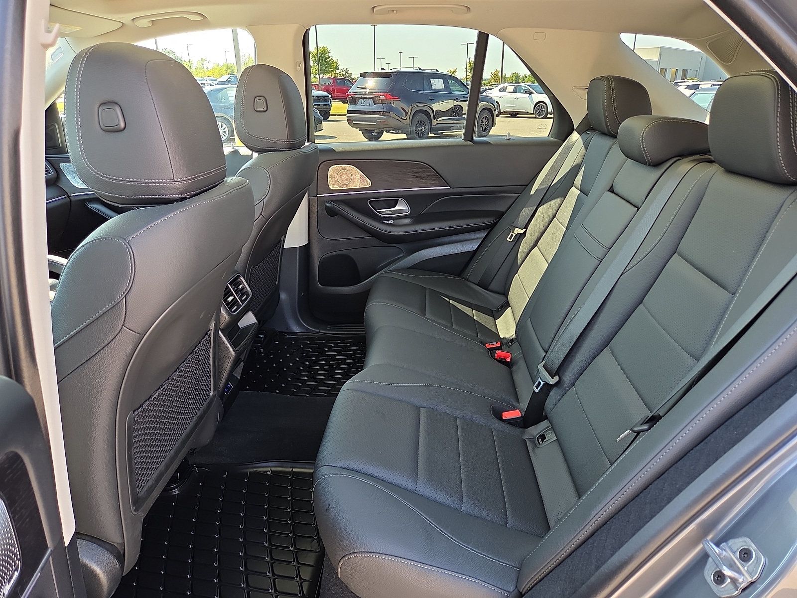 Used 2024 Mercedes-Benz GLE 450 4MATIC image 10