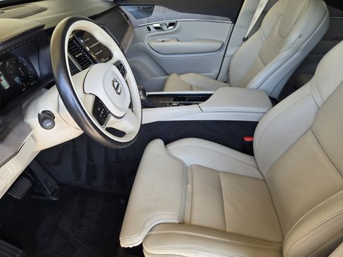 Certified 2022 Volvo XC90 T6 Inscription AWD/4WD image 11