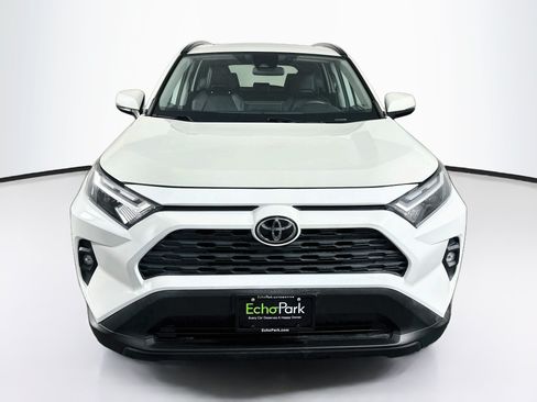 Used 2022 Toyota RAV4 XLE Premium FWD image 2
