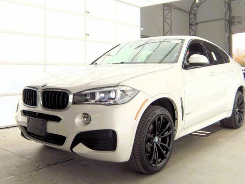 Used 2019 BMW X6 xDrive35i w/ M Sport Package AWD/4WD image 8