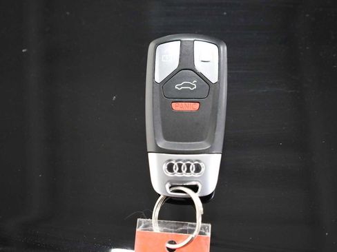 Used 2017 Audi A4 2.0T Premium image 39