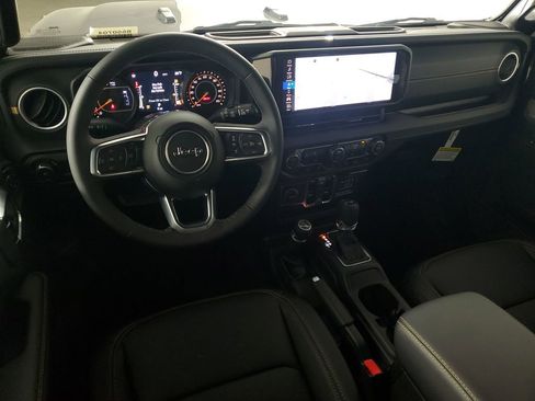 New 2025 Jeep Wrangler Sahara image 15