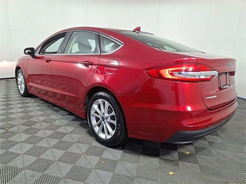 Used 2020 Ford Fusion SE image 8