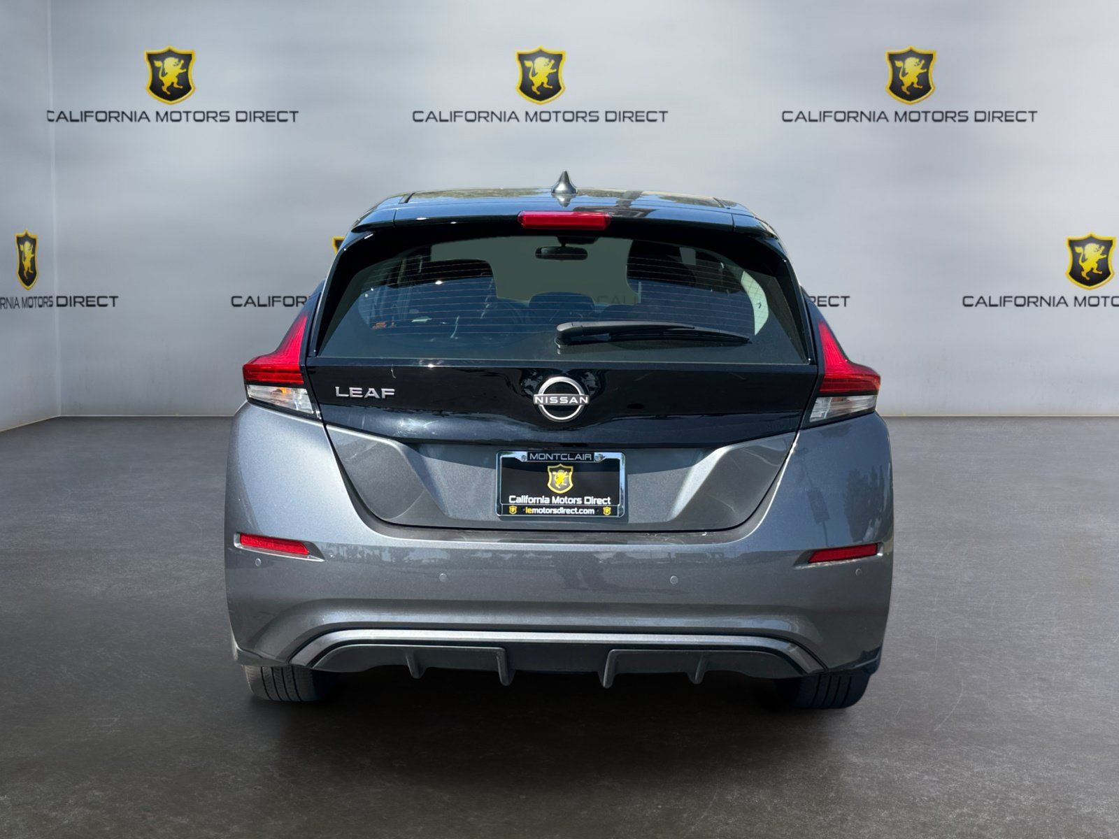 Used 2025 Nissan Leaf S FWD image 4